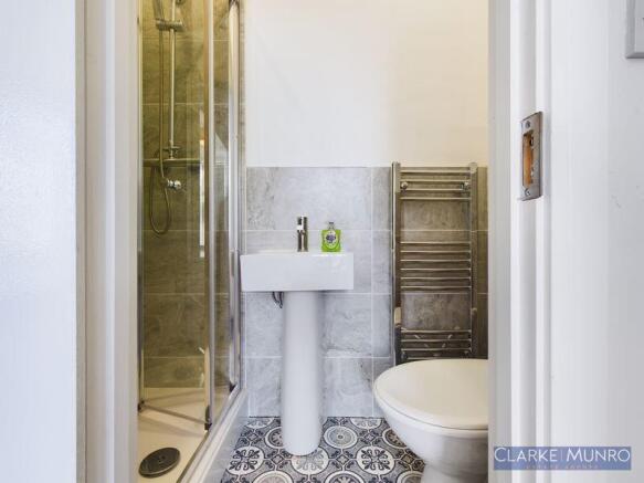 4 bed Terraced for sale Image 4