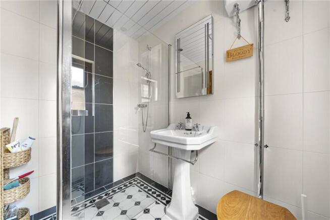 4 bed Terraced for sale Image 8