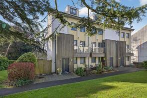 18, Trelorrin Gardens, Plymouth PL3 4QD