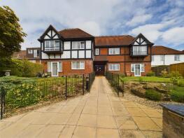 84, Berkshire Lodge, Pegasus Court, Tilehurst, Reading RG31 5DB