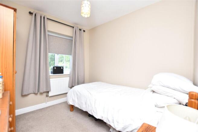3 bed Link Detached House for sale Image 8