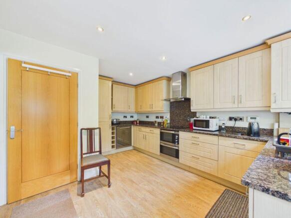 2 bed Terraced Bungalow for sale Image 4