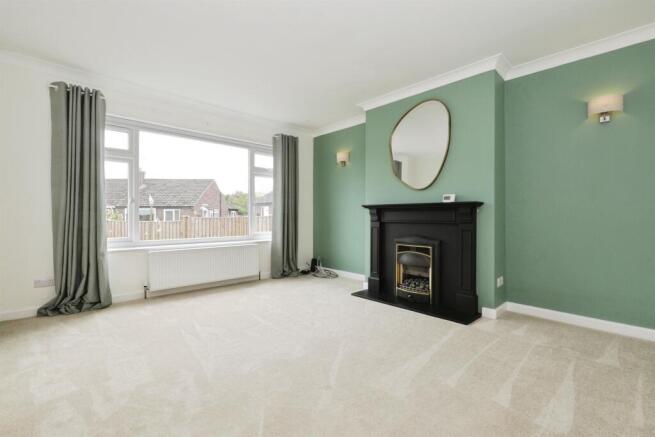2 bed Semi-Detached Bungalow for sale Image 5
