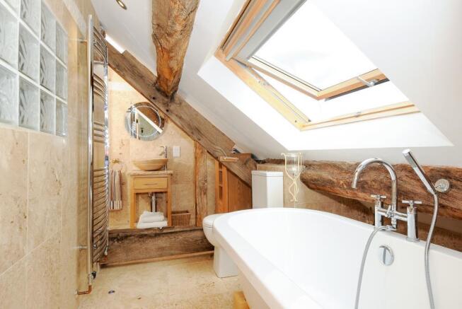 En suit bathroom to attic bedroom