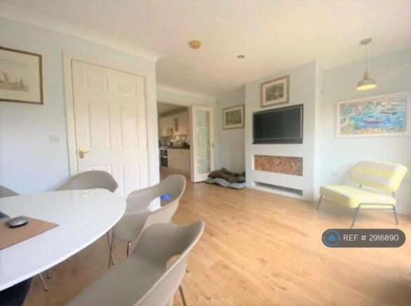 Lounge (Optional Dining/Family Room)