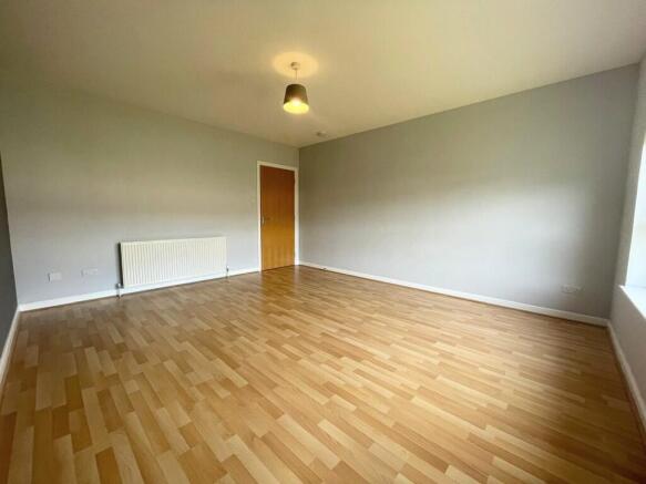 IMG-20250429-WA00...