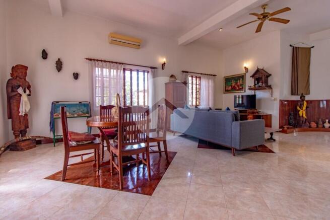 URGENT SALE 6 Bedroom Villa For Sale -  Svay Dangkum, Siem Reap