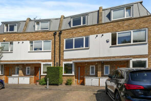 3, Weldin Mews, London SW18 1FT
