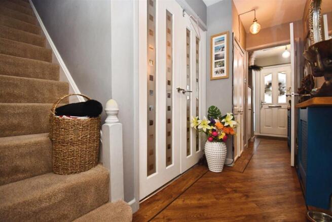 4 bed Detached for sale Image 6