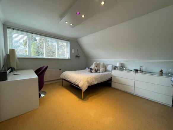 Bedroom 2 [1st Flr]