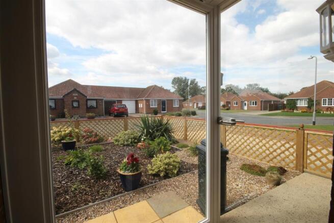 Frameless Glass Entrance Door to: