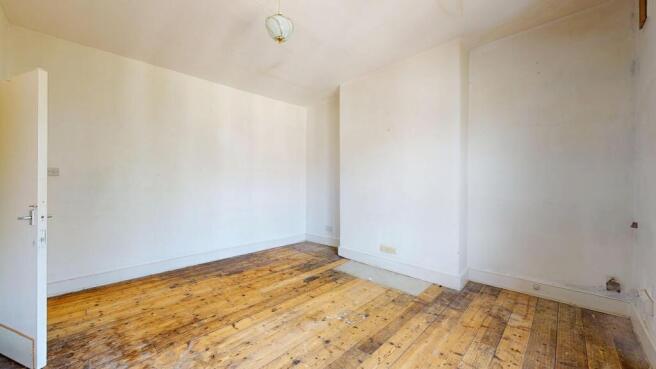 Flat 3, 21 Burlington Gardens, Acton, London, W3 6BA
