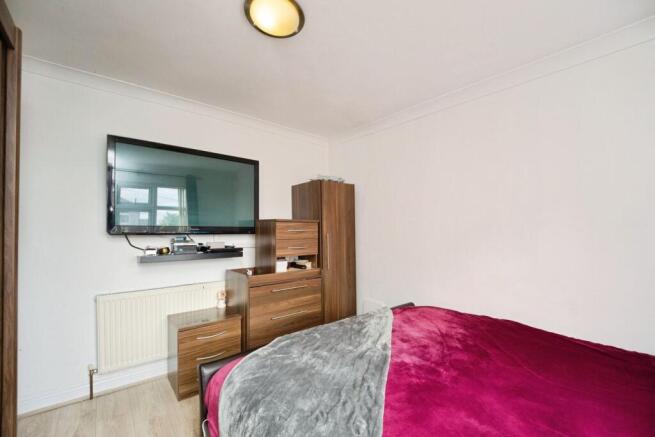 3 bed Semi-Detached for sale Image 9