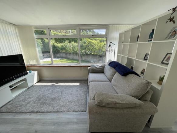 Sunroom c.JPG