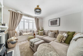3, Central Parade Villas, Main Road, St Pauls Cray, Orpington BR5 3HF