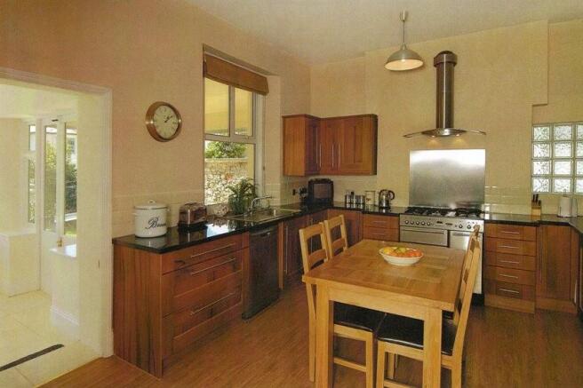 STYLISH KITCHEN