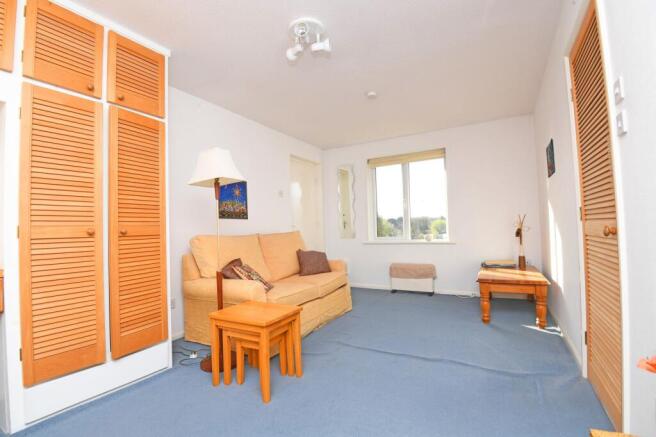 1 bed Flat for sale Image 4