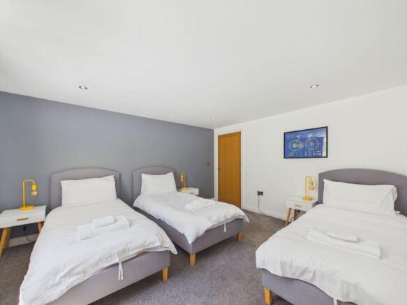 2 bed Apartment for sale Image 7