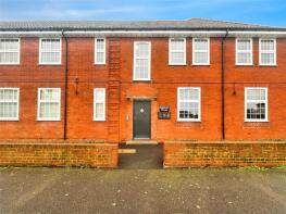 13, Beacon House, High Road West, Felixstowe IP11 9GF