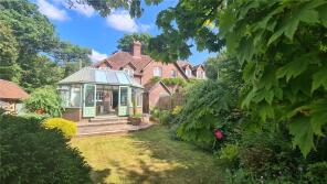 4, Hearn Vale Cottages, Hearn Vale, Headley, Bordon GU35 8SP