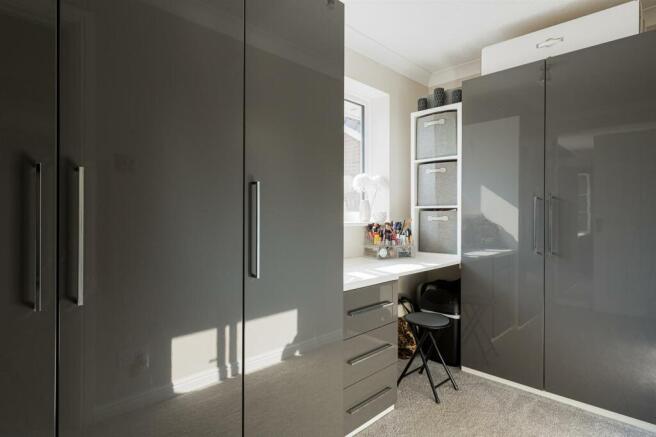 6_greenbank_close_10.jpg