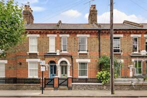 25, Marne Street, London W10 4JE