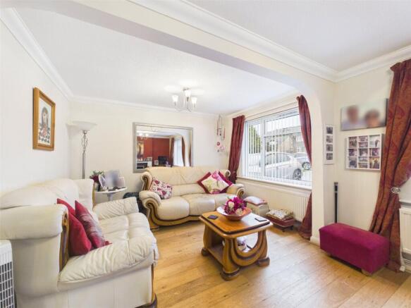 Firwood Drive, Tuffley, Gloucester, GL4 photo 4