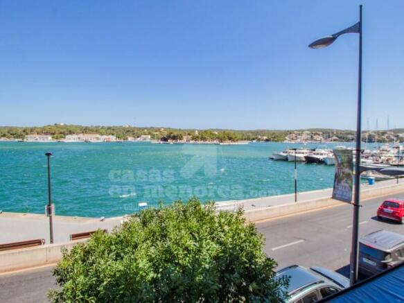 Apartment with parking in the port of Mahón