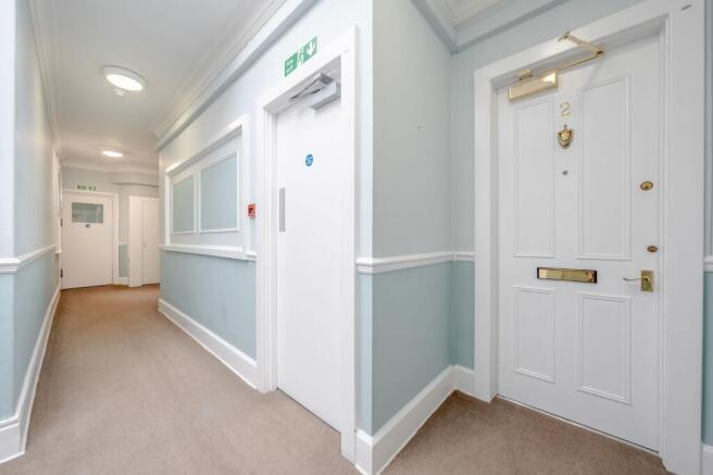 1 bed Flat for sale Image 12