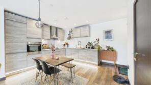 Flat 3, 26, Houghton Way, Bury St. Edmunds IP33 3GE