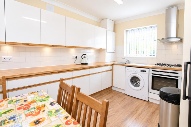 Kitchen 2.png