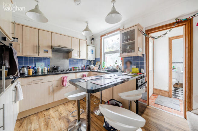 46151d21-cafd-4e7...