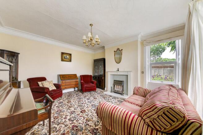 4 bed Detached for sale Image 9