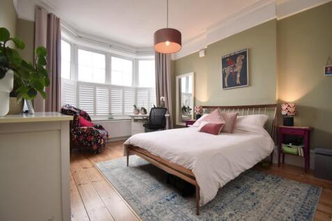 Hersham Road, WALTON-ON-THAMES, KT12