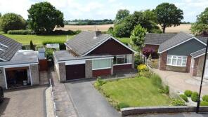 5, Springbank Avenue, Dunnington, York YO19 5PZ