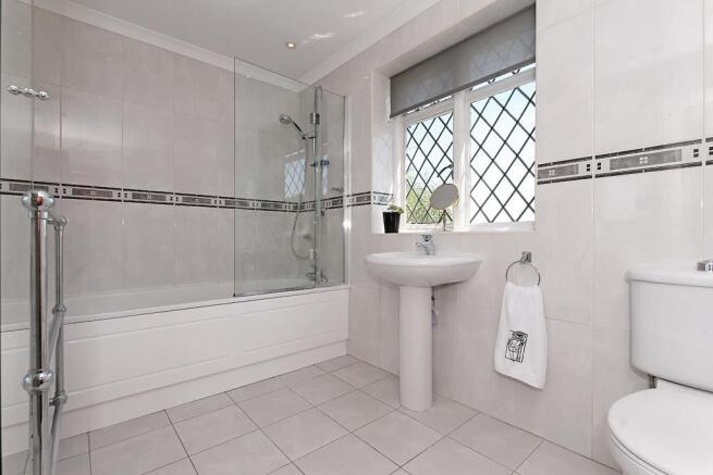 Sunn-Bathroom.jpg