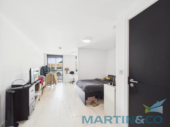 CAM01870G0-PR0218...