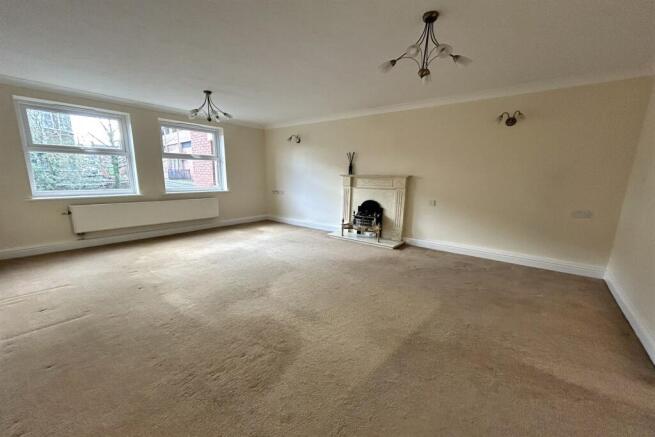 Living/Dining Room