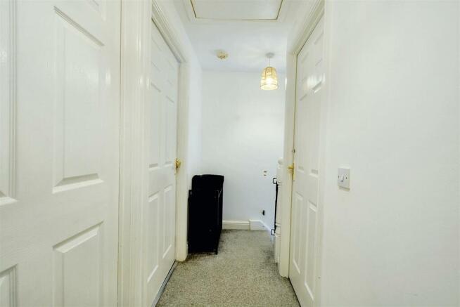 2nd Floor Landing.jpeg