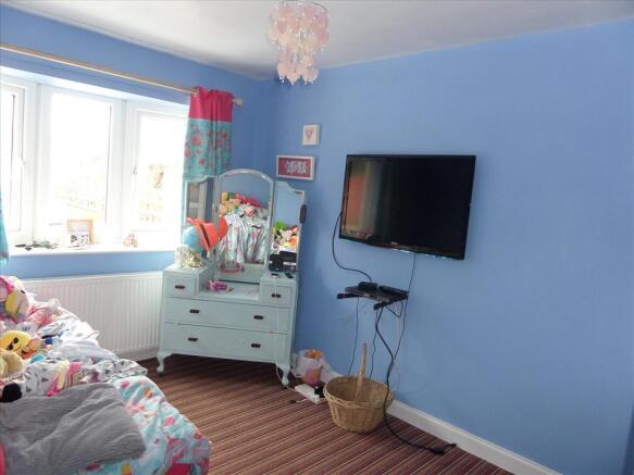DINING ROOM / BEDROOM 4