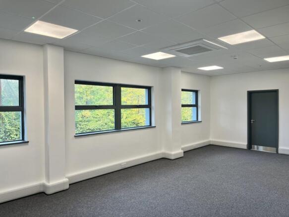 8 Airlinks Main 3.jpg