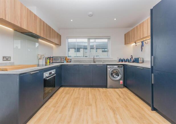Fitted Dining Kitchen: