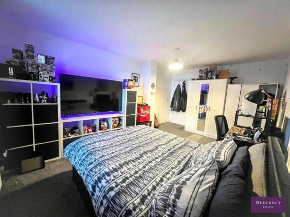 2 bed Apartment for sale Image 6