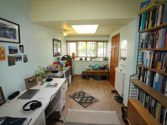 Photo 4