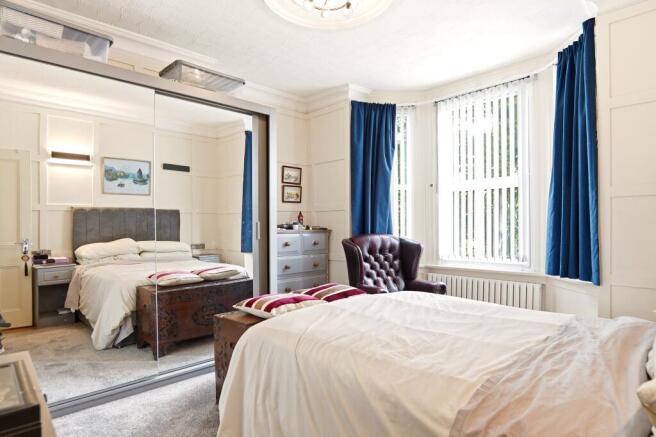 2 bed Flat for sale Image 10