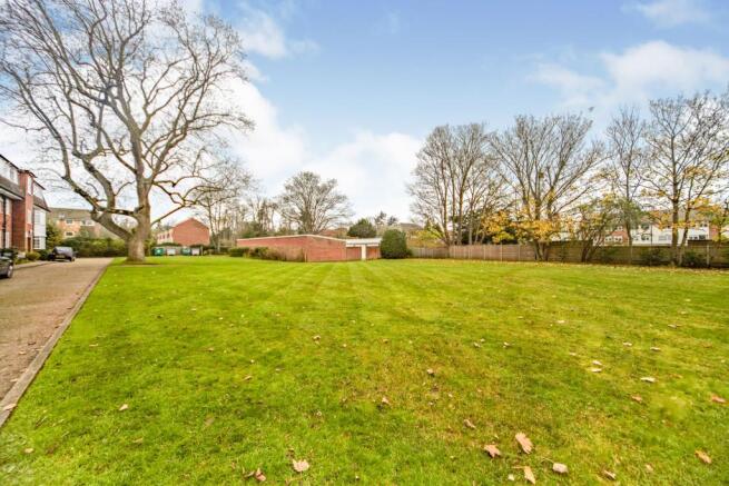 Communal Grounds
