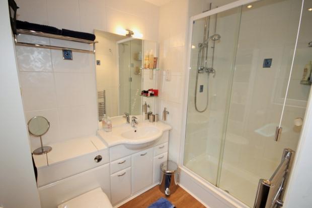 3 piece En-suite
