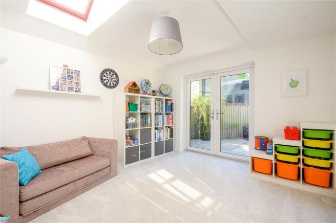 4 bed Detached for sale Image 7