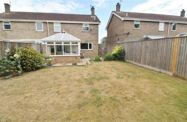 REAR GARDEN -
