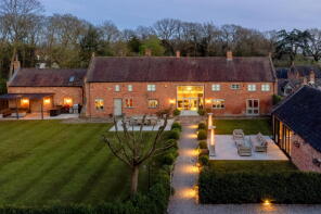 3 The Old Tithe Barn, Kingsbrook Court, Leake Lane, Loughborough LE12 5QJ